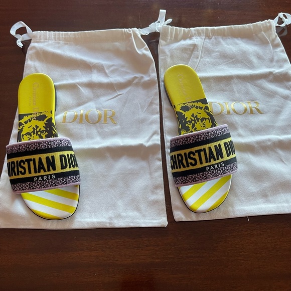 Summer 22 Dior slide sandals - Picture 2 of 4